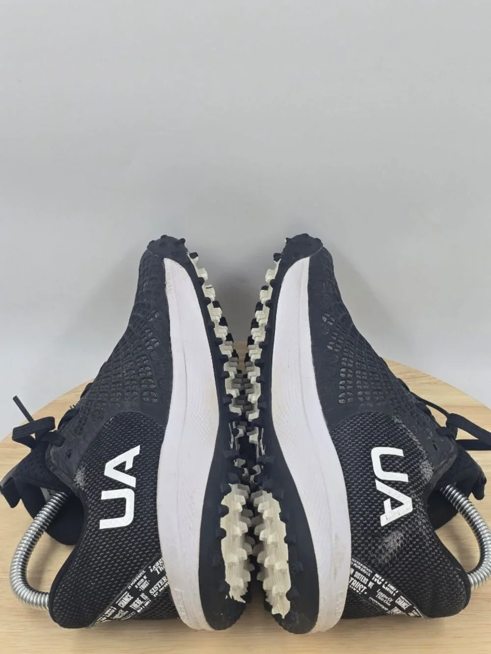 Under Armour Womens Glyde 2.0 Turf Softball Shoes  Size 7 3026604
